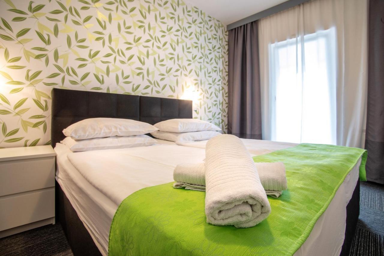 Hotel Bio โคเปร์ ภายนอก รูปภาพ