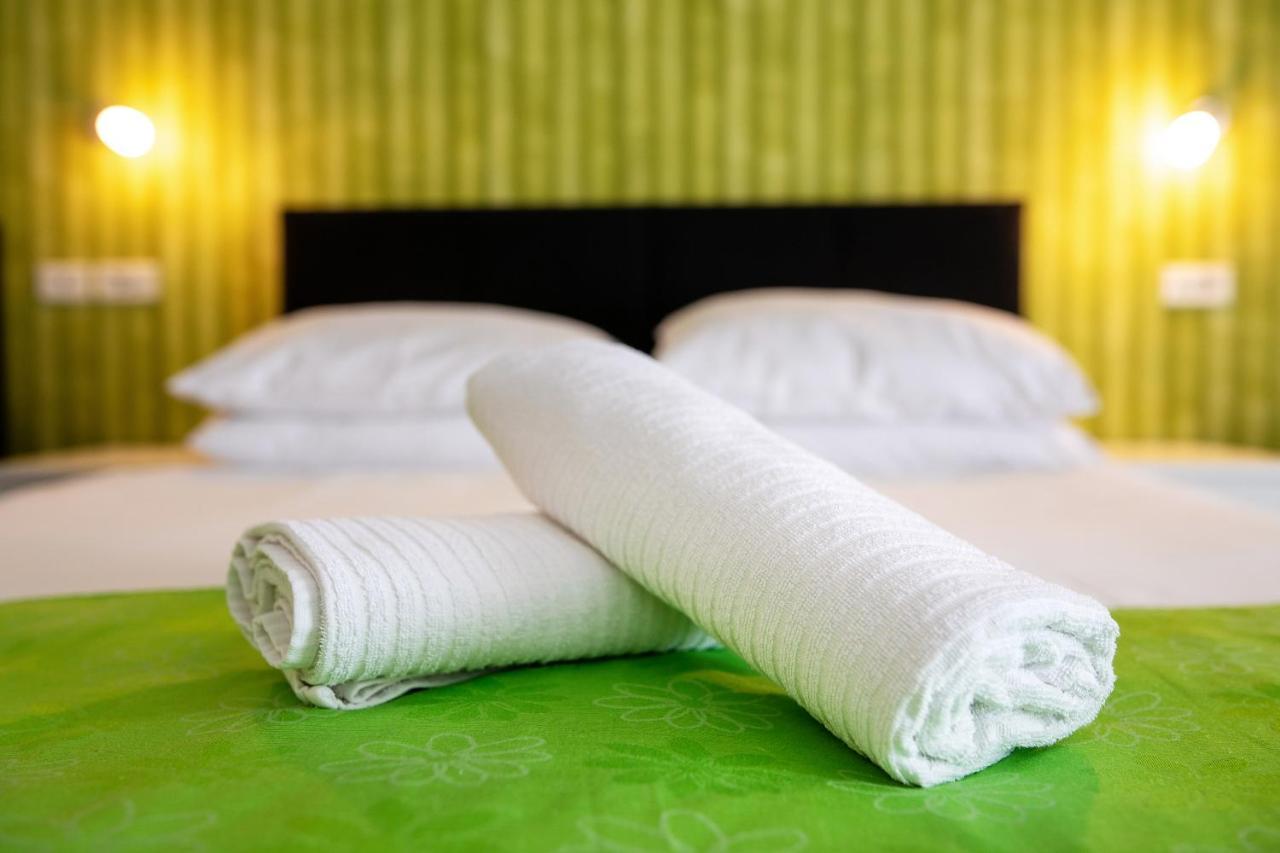 Hotel Bio โคเปร์ ภายนอก รูปภาพ