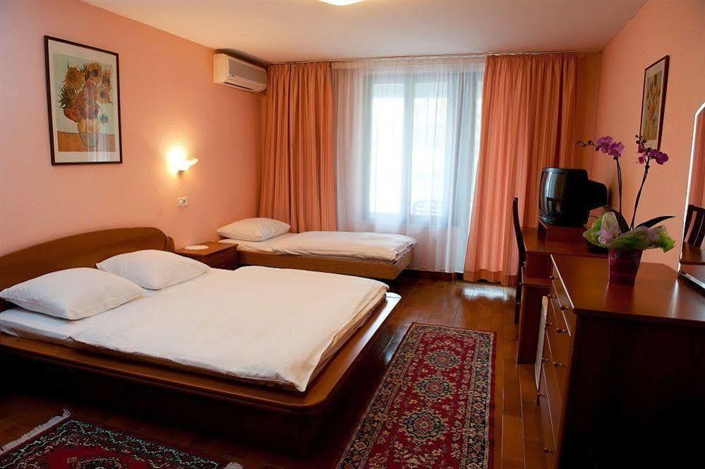 Hotel Bio โคเปร์ ภายนอก รูปภาพ